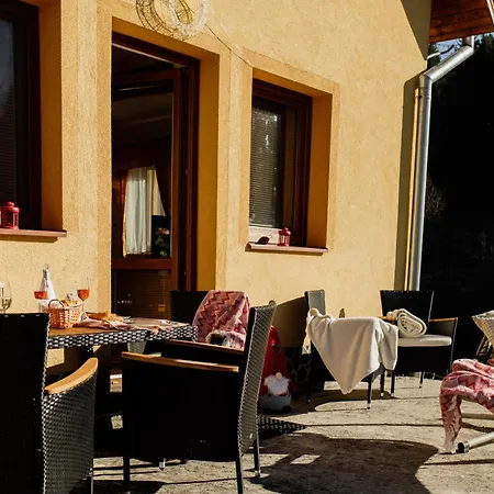 Relax دونوفالي